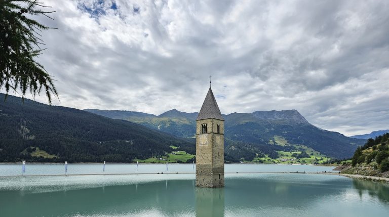 Reschenmeer Lago di resia