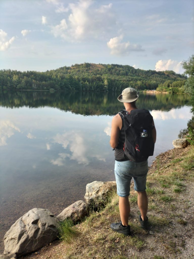 Ronijscoman wandelroute terhills de hoge kempen aan het water