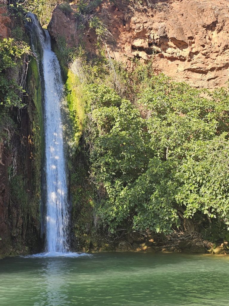 Queda do Vigario waterfall